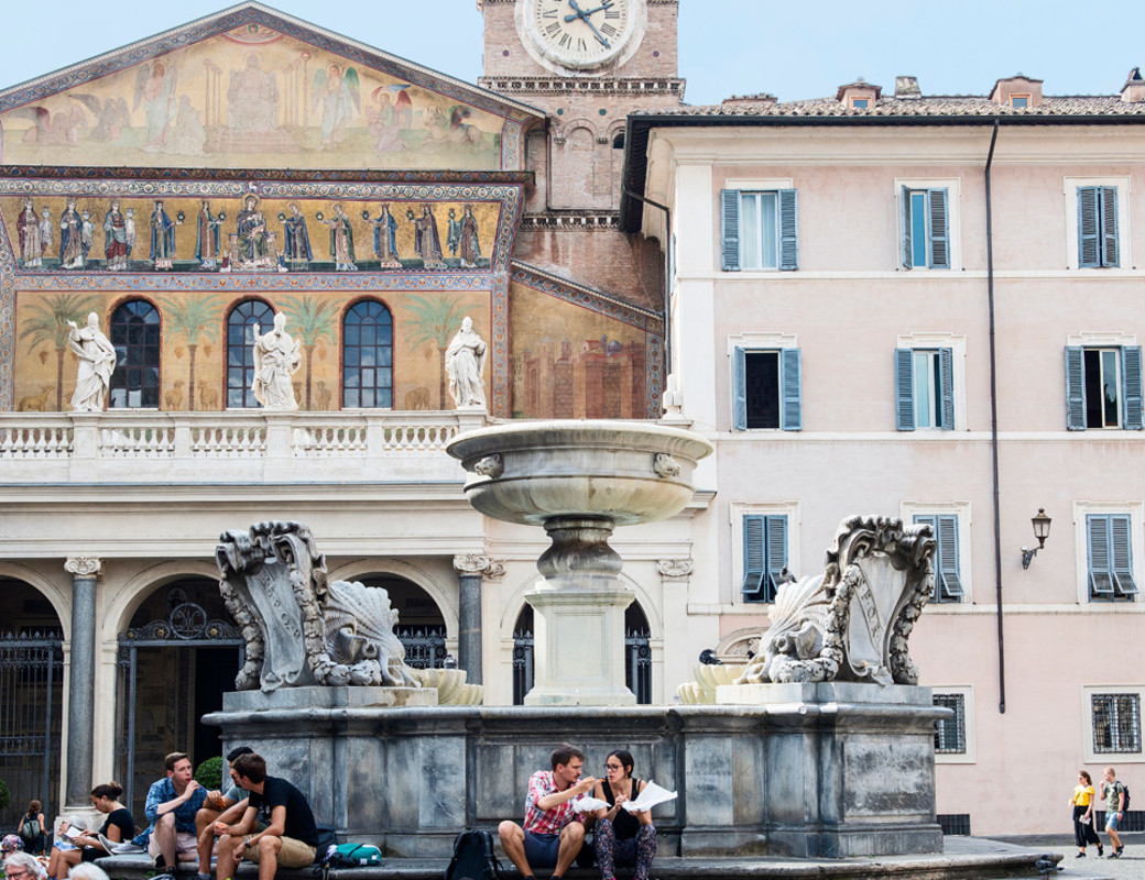 Fountain of Santa Maria in Trastevere